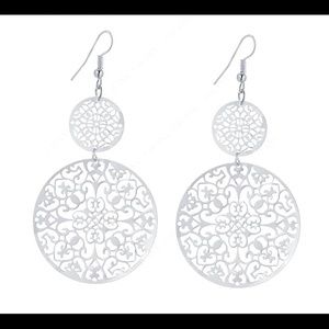 Dangle earring medallion